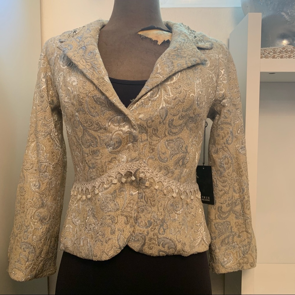 True Meaning Beige Silver Coat Cape Vintage S/M